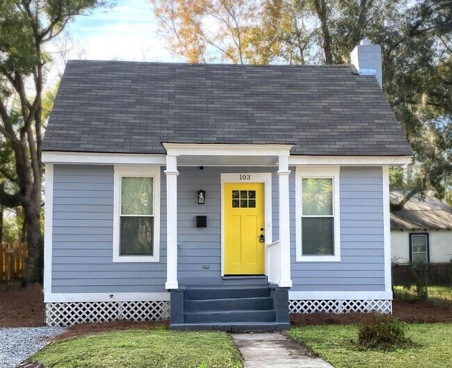 property at 103 W 54th St