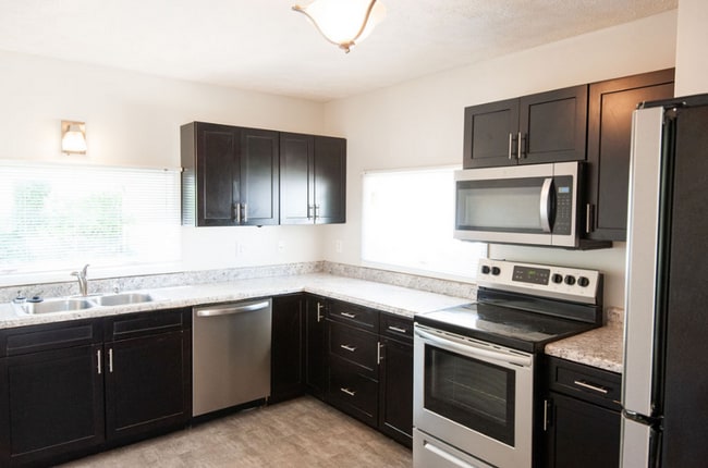 property at 125 E 10th St