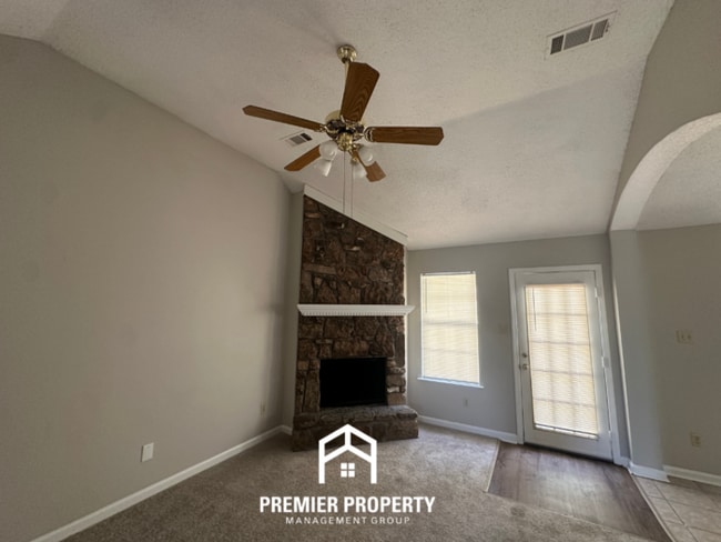 6910 Gallop Dr in Cordova, TN - Building Photo - Building Photo