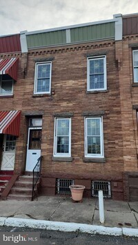 2665 N Douglas St photo'