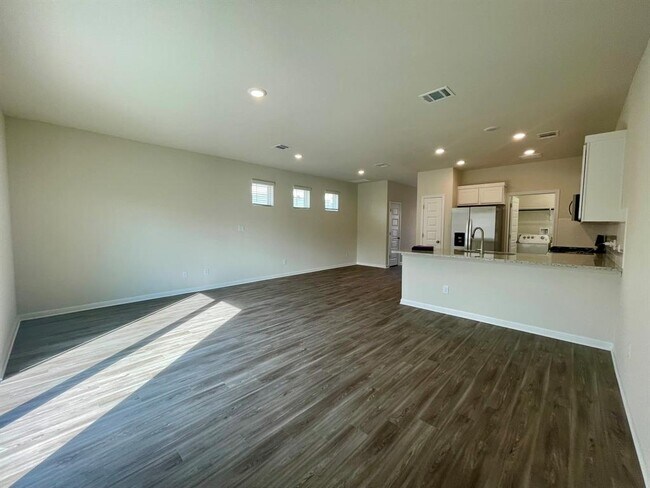 2304 Jack Nora Wy in Round Rock, TX - Building Photo - Building Photo