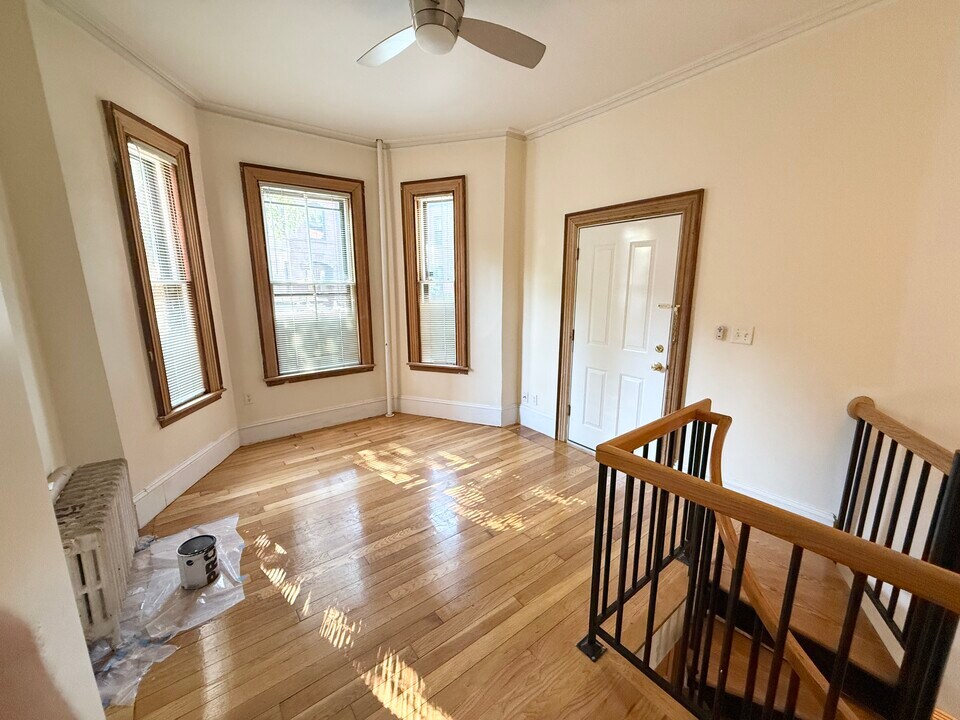 12 Wigglesworth St, Unit 1 in Boston, MA - Building Photo