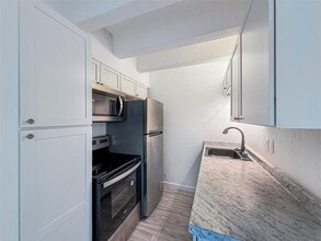 5914 Lago Vista Way in Lago Vista, TX - Building Photo - Building Photo