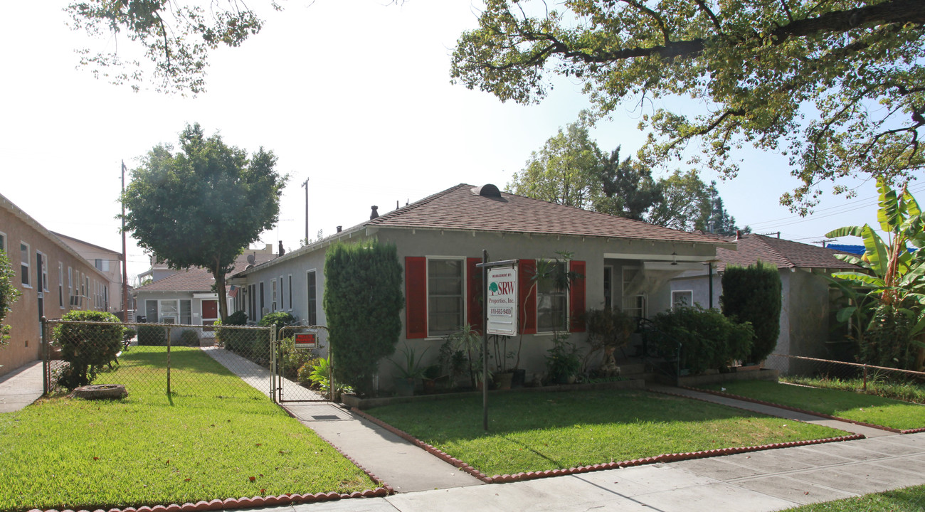 430 E Angeleno Ave in Burbank, CA - Building Photo