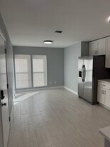 3453 Clark Rd, Unit 3451 Clark Road in Sarasota, FL - Building Photo