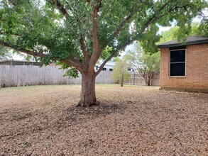 1036 Scenic Dr in Justin, TX - Building Photo - Building Photo