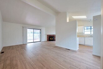 4463 Jasper Ln in Oceanside, CA - Building Photo - Building Photo