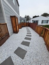 645 Gellert Blvd in Daly City, CA - Foto de edificio - Building Photo