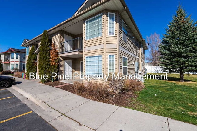 property at 133 Clubhouse Cir