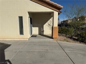 5568 Jelsma Ave in Las Vegas, NV - Building Photo - Building Photo