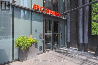 3904-3908 EGLINTON Ave in Toronto, ON - Building Photo - Building Photo
