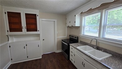 2720 Maplewood Rd in Richmond, VA - Building Photo - Building Photo