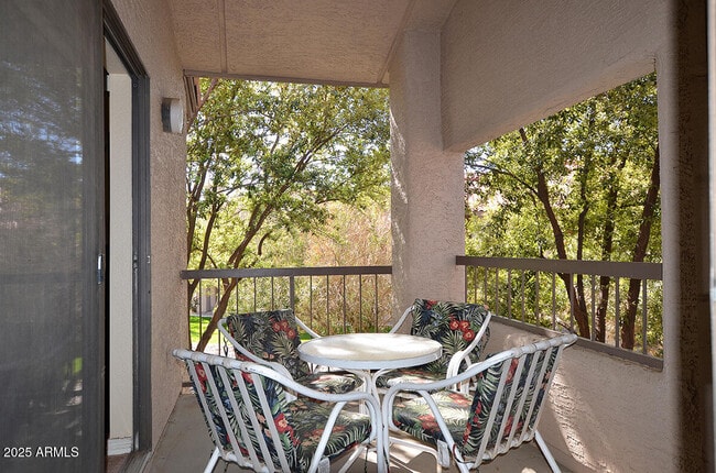 property at 9550 N 94th Pl