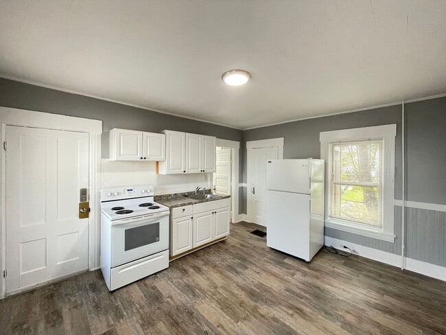 property at 421 Spruce St