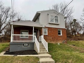 2307 Monroeville Rd in Monroeville, PA - Building Photo