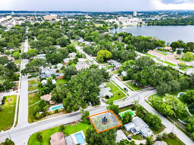 230 6th St NE in Winter Haven, FL - Building Photo - Building Photo