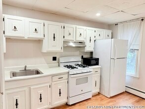31 Falcon St in Boston, MA - Building Photo - Building Photo