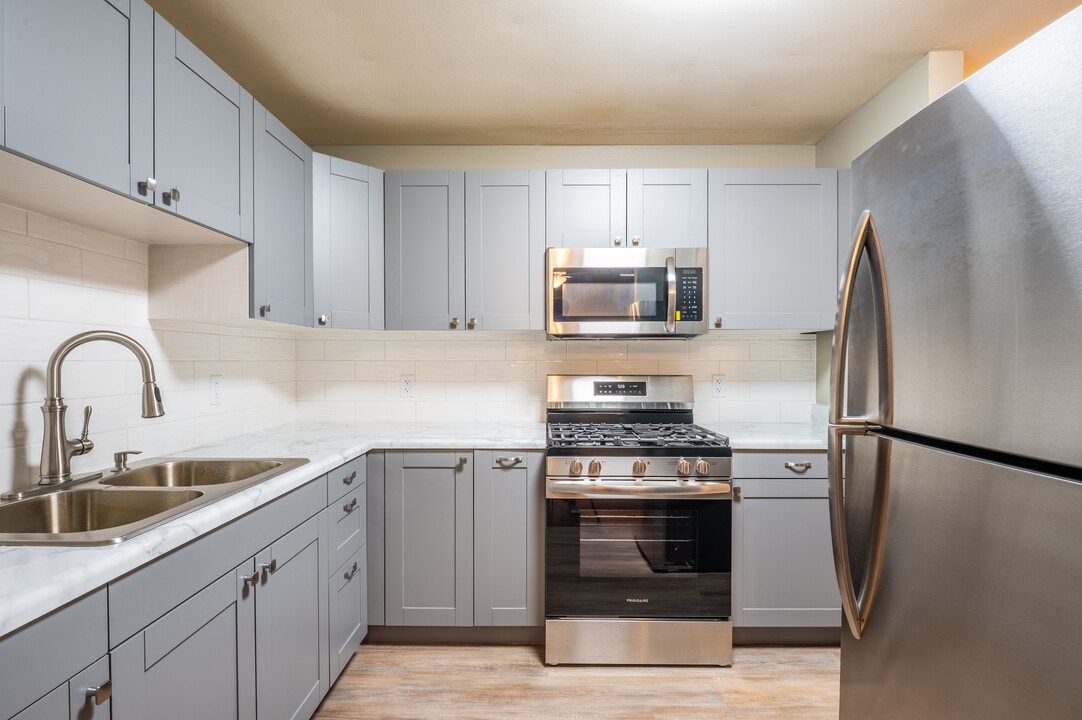 Madison Mayfair Apartments in Madison, WI - Foto de edificio