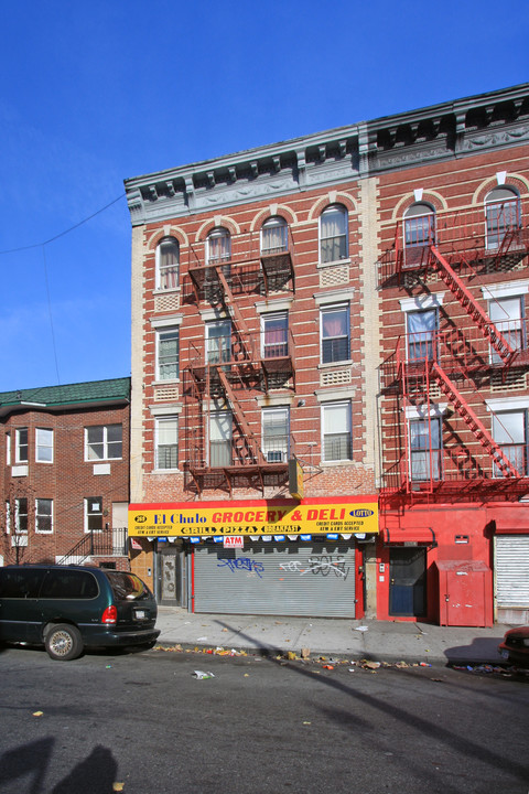 269 Dumont Ave in Brooklyn, NY - Foto de edificio