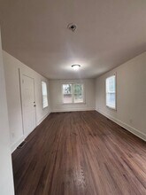 3829 N Sharon Amity Rd in Charlotte, NC - Building Photo - Building Photo