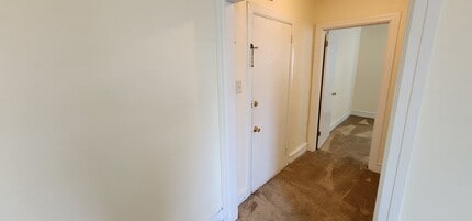 33 S York Rd in Hatboro, PA - Building Photo - Building Photo