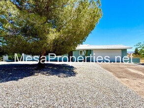 15090 Acoma Rd in Apple Valley, CA - Building Photo - Building Photo