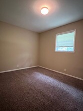 1102 N 1st St in Opelika, AL - Building Photo - Building Photo