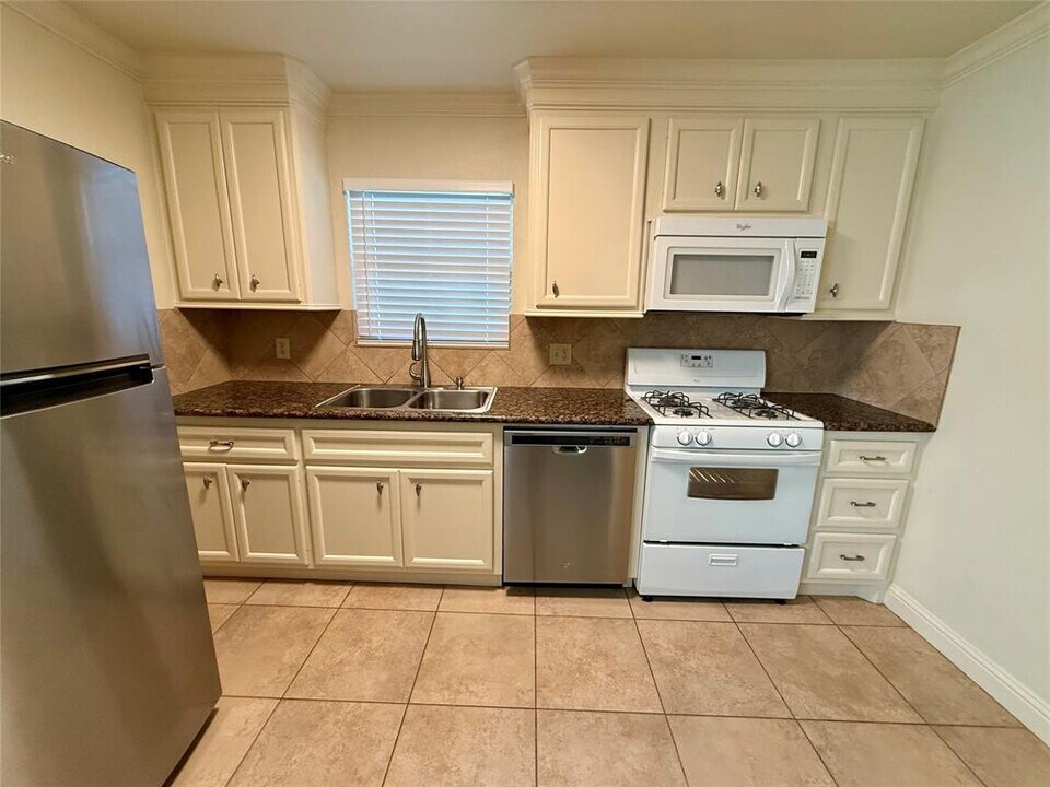2812 Wichita St in Houston, TX - Building Photo
