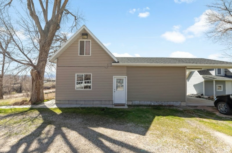 389 S 200 E St in Gunnison, UT - Building Photo