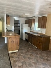 14898 Del Oro Dr in Magalia, CA - Building Photo - Building Photo