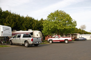 Lantern Lane Apartments