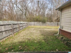 108 Holland Trail in Pelham, AL - Foto de edificio - Building Photo