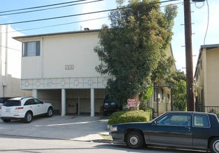 1212 N New Hampshire Ave in Los Angeles, CA - Foto de edificio - Building Photo