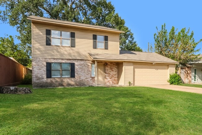 11122 Hanning Ln in Houston, TX - Building Photo - Building Photo