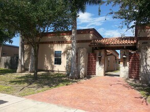 4501 N 25th Ln, Unit 4501 N 25th in McAllen, TX - Foto de edificio - Building Photo