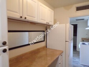 238 E Williams St in Barstow, CA - Building Photo - Building Photo