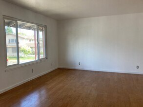 797 Farm Dr, Unit 4 in San Jose, CA - Building Photo - Building Photo