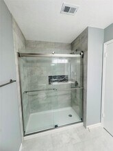 12509 Newbrook Dr in Houston, TX - Building Photo - Building Photo