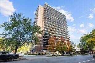 50 Prince Arthur in Toronto, ON - Building Photo