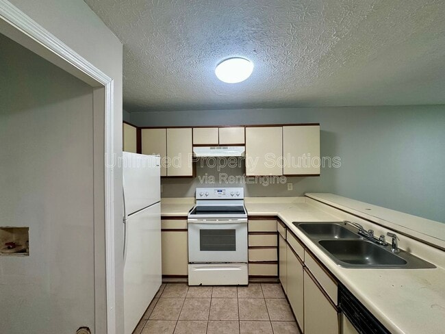 205 Sunn Aire Ct in Wilmington, NC - Building Photo - Building Photo