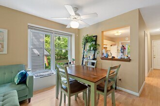 827 Edwards St in Chapel Hill, NC - Building Photo - Building Photo