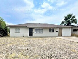 2039 E Osborn Rd in Phoenix, AZ - Building Photo