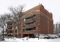 Gilmour Place in Ottawa, ON - Building Photo - Primary Photo