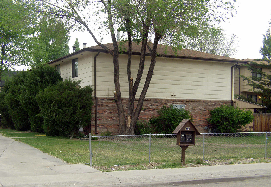 202-208 E Longs Peak Ave in Longmont, CO - Building Photo