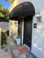 4425 Travis St in Dallas, TX - Building Photo