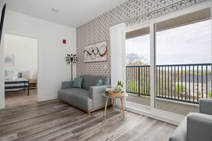 542 Boulevard NE in Atlanta, GA - Building Photo