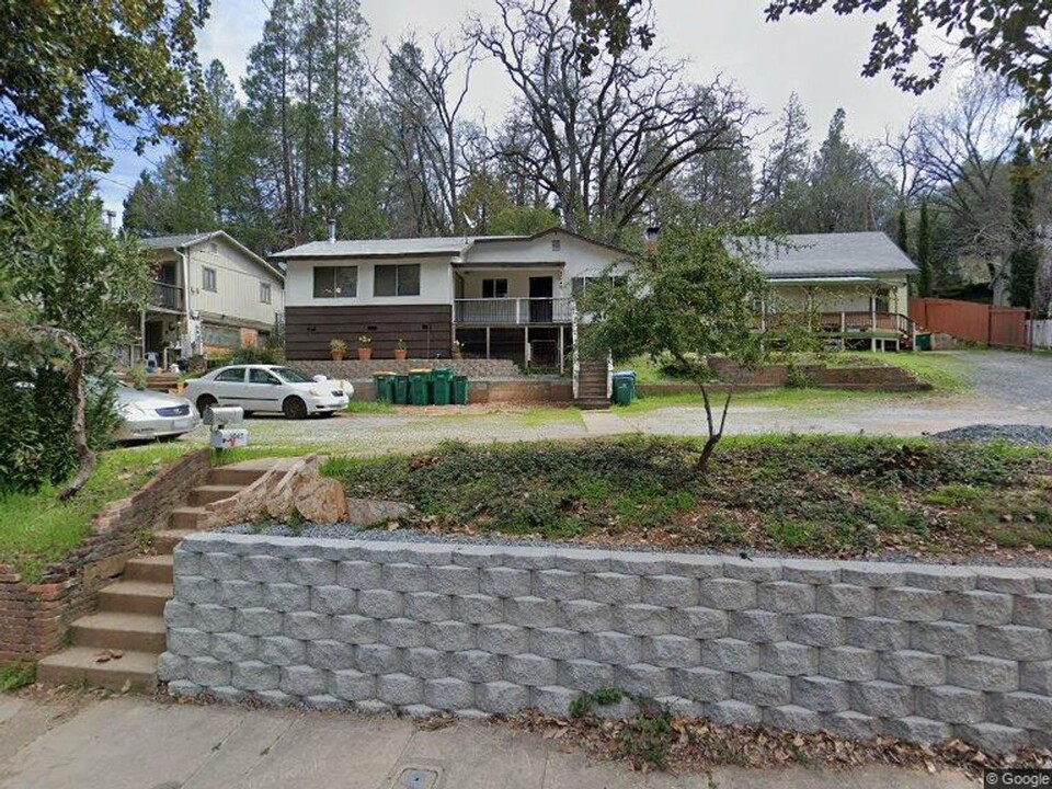 3043 Cedar Ravine Rd in Placerville, CA - Building Photo