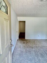 6249 Wares Ferry Rd in Montgomery, AL - Building Photo - Building Photo