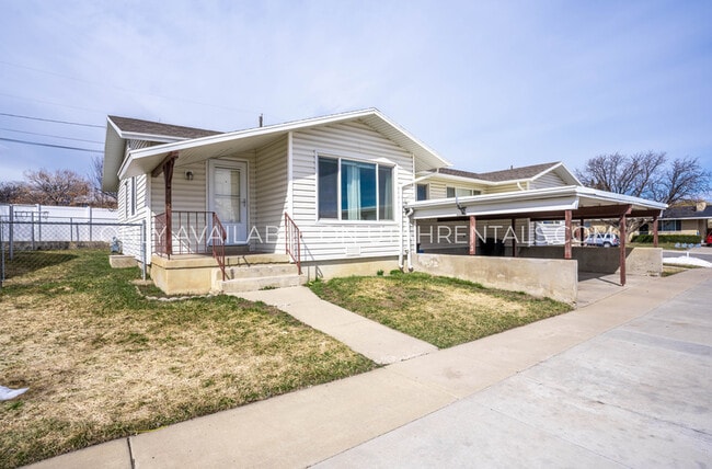 property at 742 E 200 N