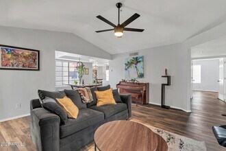 9396 E Purdue Ave-Unit -220 in Scottsdale, AZ - Building Photo - Building Photo